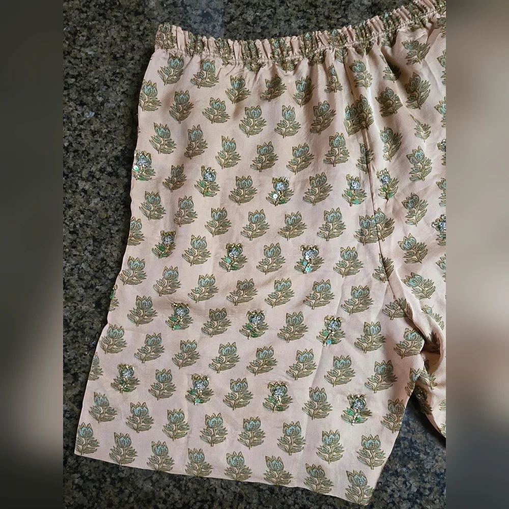 J.Crew Tan Floral Beaded Shorts Size M NWT Viscose Summer - Picture 12 of 16